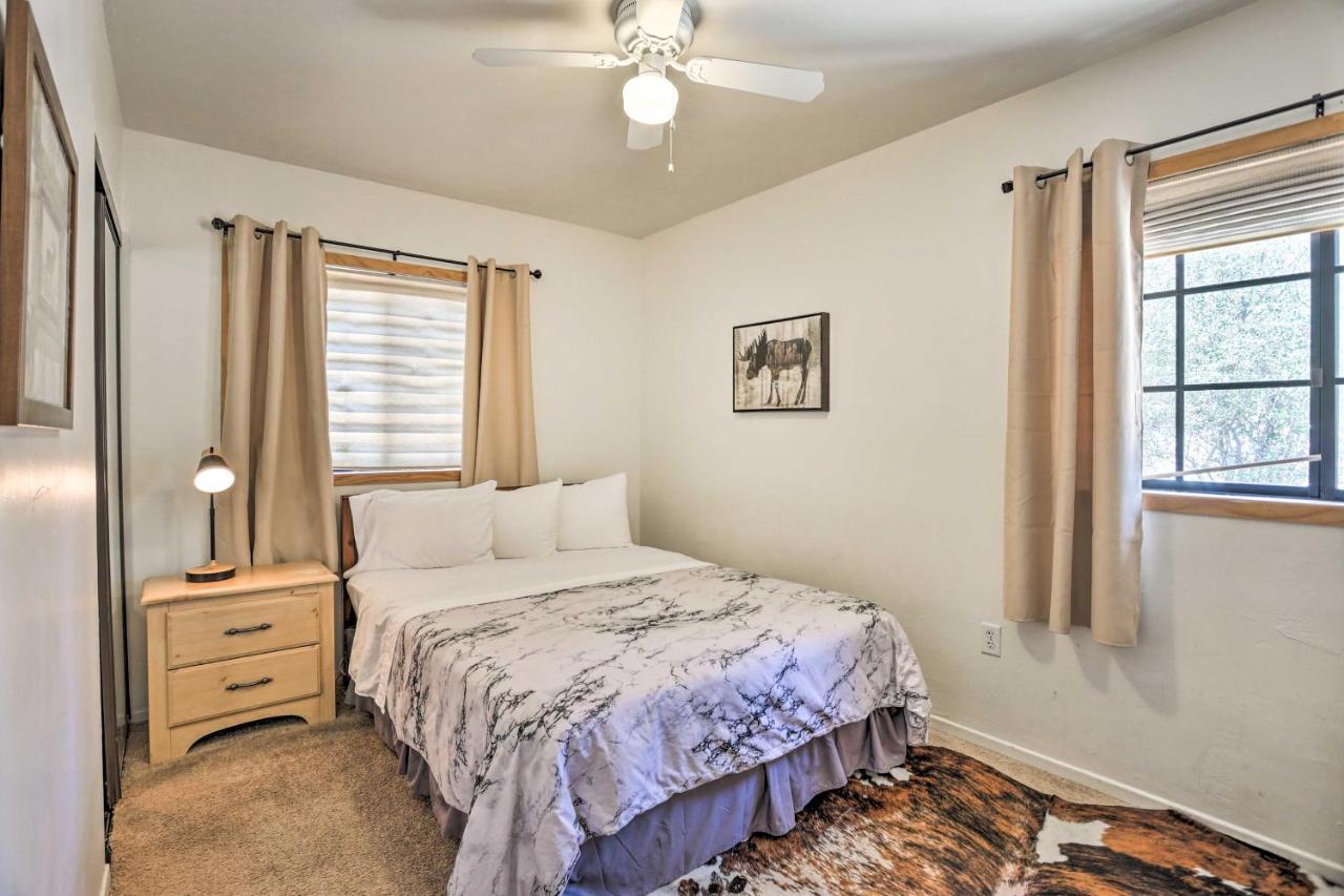 Big Bear Cabin With Deck And Hot Tub, Near Resorts! بيغ بير لاكي، سان بيرناردينو، كاليفورنيا المظهر الخارجي الصورة