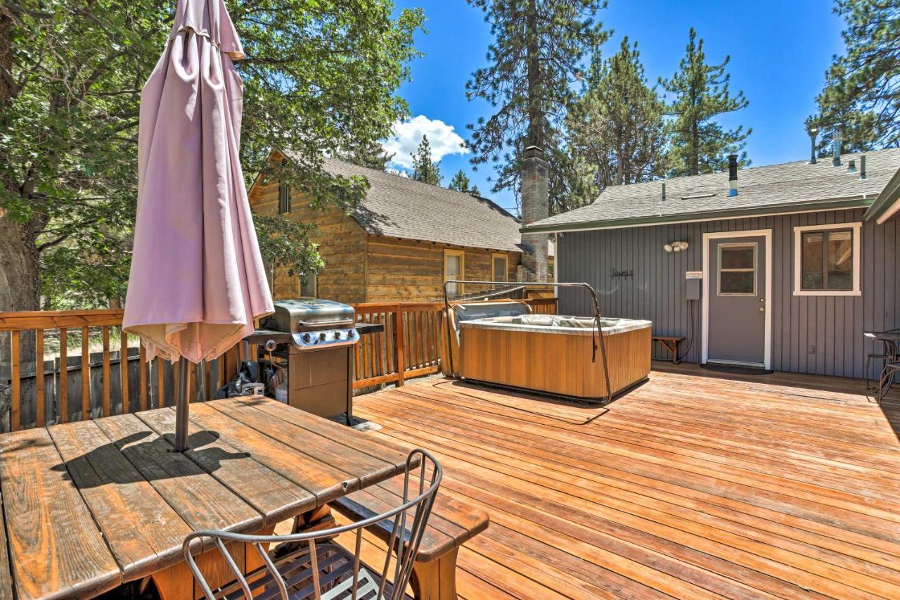 Big Bear Cabin With Deck And Hot Tub, Near Resorts! بيغ بير لاكي، سان بيرناردينو، كاليفورنيا المظهر الخارجي الصورة