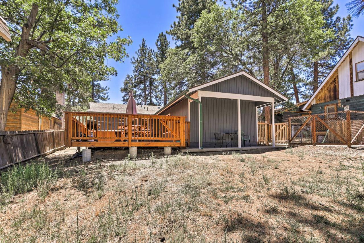 Big Bear Cabin With Deck And Hot Tub, Near Resorts! بيغ بير لاكي، سان بيرناردينو، كاليفورنيا المظهر الخارجي الصورة