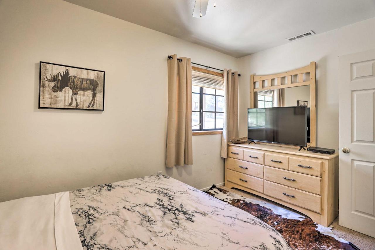 Big Bear Cabin With Deck And Hot Tub, Near Resorts! بيغ بير لاكي، سان بيرناردينو، كاليفورنيا المظهر الخارجي الصورة