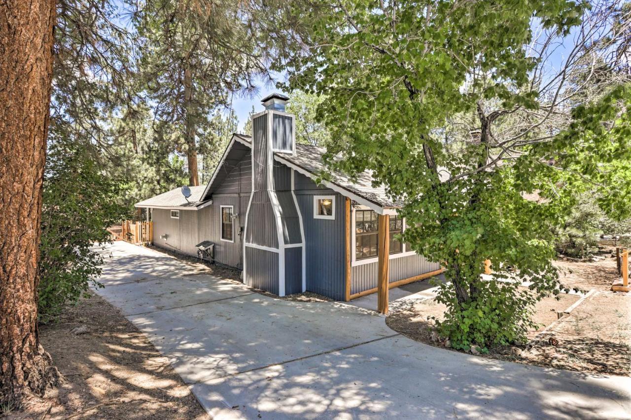 Big Bear Cabin With Deck And Hot Tub, Near Resorts! بيغ بير لاكي، سان بيرناردينو، كاليفورنيا المظهر الخارجي الصورة